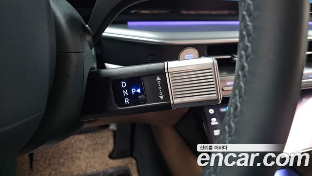 Hyundai Grandeur (GN7) 2,5 Gasoline 2WD Exclusive 2023 — фото 9