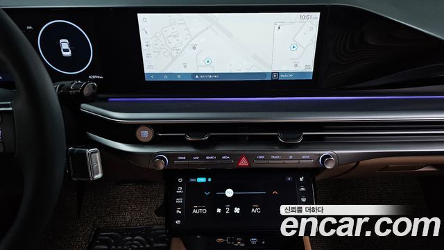 Hyundai Grandeur (GN7) 2,5 Gasoline 2WD Exclusive 2023 — фото 12
