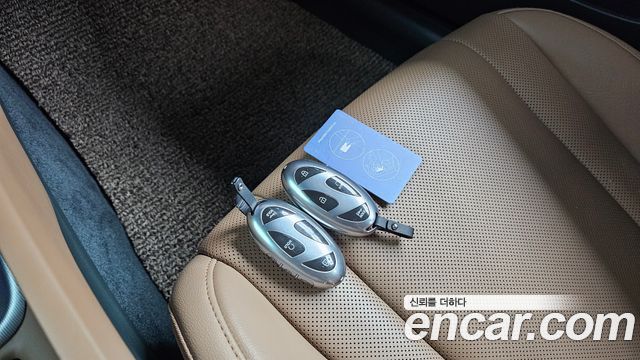 Hyundai Grandeur (GN7) 2,5 Gasoline 2WD Exclusive 2023 — фото 15