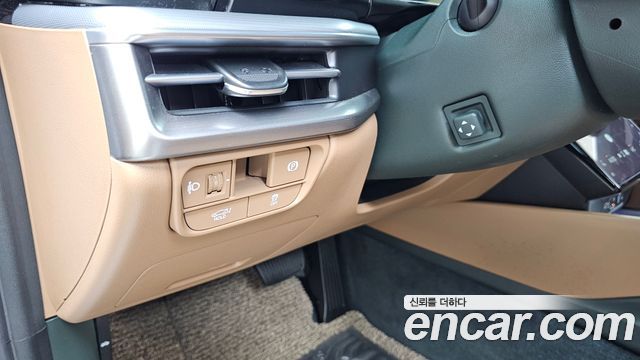 Hyundai Grandeur (GN7) 2,5 Gasoline 2WD Exclusive 2023 — фото 19