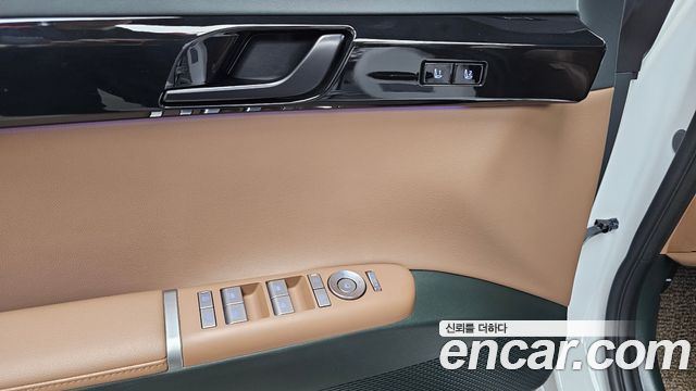 Hyundai Grandeur (GN7) 2,5 Gasoline 2WD Exclusive 2023 — фото 27