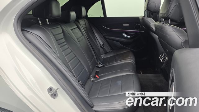 Mercedes-Benz E-Class (W213) E220d 4MATIC AMG Line 2021 — фото 12