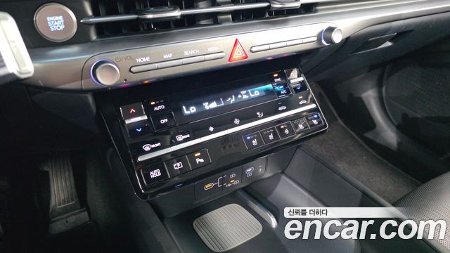 Hyundai Grandeur (GN7) 2,5 Gasoline 2WD Exclusive 2023 — фото 15