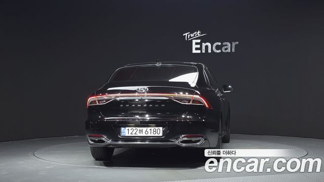 Hyundai Grandeur (IG) 3.0 LPi (Taxi) example 2022 — фото 4