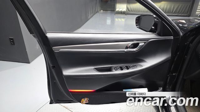 Hyundai Grandeur (IG) 3.0 LPi (Taxi) example 2022 — фото 24