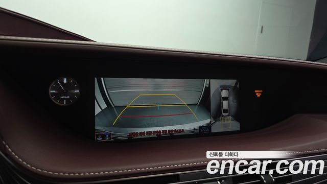 Lexus LS500h (V) 3.5 Platinum AWD 2018 — фото 15
