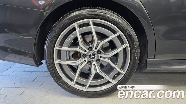 Mercedes-Benz E-Class (W213) E220d 4MATIC AMG Line 2022 — фото 5