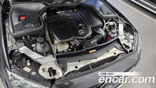 Mercedes-Benz E-Class (W213) E220d 4MATIC AMG Line 2022 — фото 6