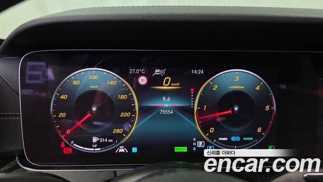 Mercedes-Benz E-Class (W213) E220d 4MATIC AMG Line 2022 — фото 8
