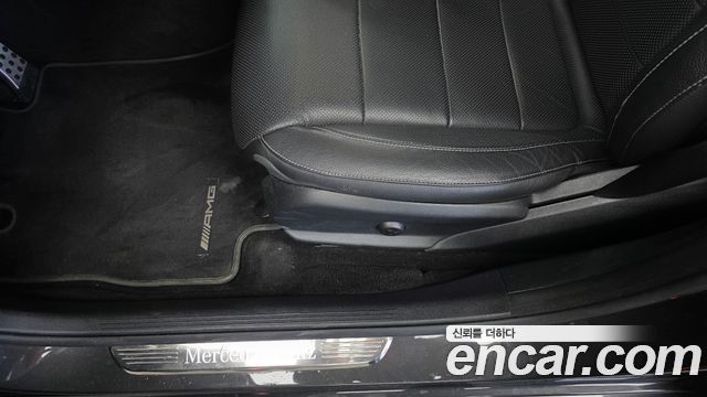 Mercedes-Benz E-Class (W213) E220d 4MATIC AMG Line 2022 — фото 31