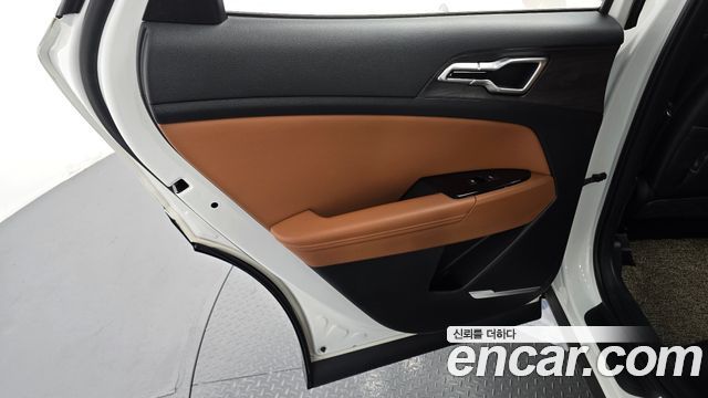 Kia Sportage (V) Gasoline 1.6 Turbo 2WD Signature 2022 — фото 25