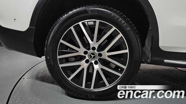 Mercedes-Benz GLC-Class (X253) GLC300e 4MATIC 2021 — фото 21