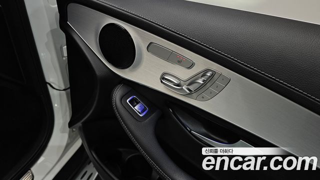 Mercedes-Benz GLC-Class (X253) GLC300e 4MATIC 2021 — фото 30