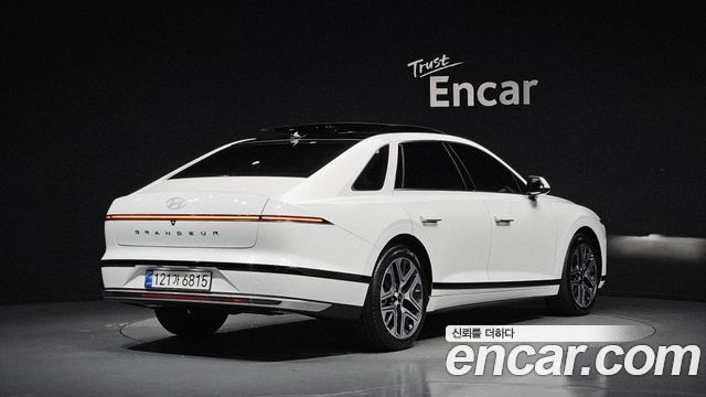 Hyundai Grandeur (GN7) 2,5 Gasoline 2WD Premium 2025 — фото 2