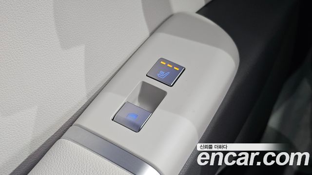 Hyundai Grandeur (GN7) 2,5 Gasoline 2WD Premium 2025 — фото 27
