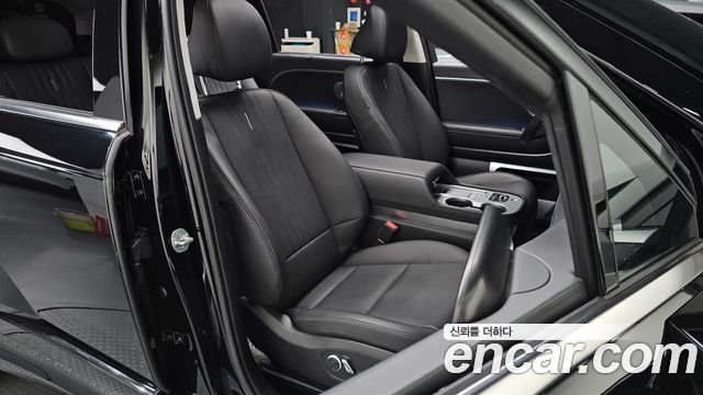 Hyundai Ioniq 9 Performance Type AWD 7-Seater Calligraphy 2025 — фото 26