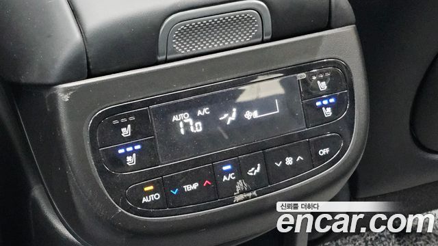Hyundai Ioniq 9 Performance Type AWD 7-Seater Calligraphy 2025 — фото 32