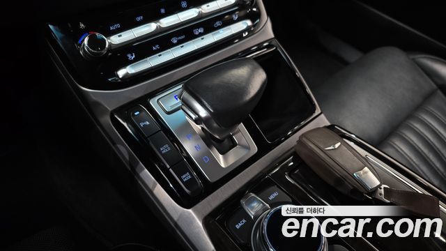 Genesis EQ900 3.8 GDI Luxury 2018 — фото 9