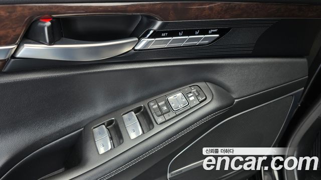 Genesis EQ900 3.8 GDI Luxury 2018 — фото 17