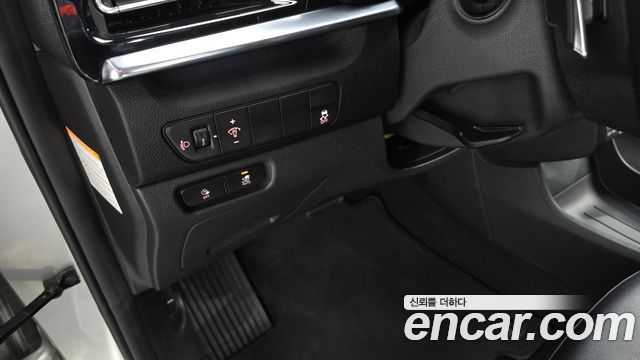 Kia Niro Plus Air 2023 — фото 19