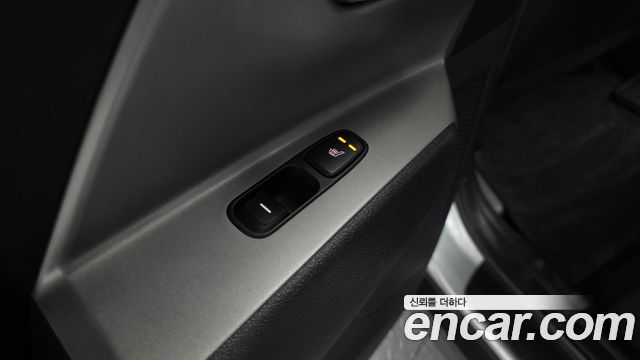 Kia Niro Plus Air 2023 — фото 20