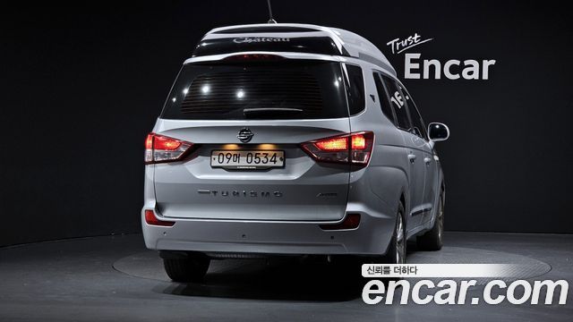 KG Mobility (SsangYong) Korando Turismo 4WD Chateau 9-seater High-roof 2016 — фото 4