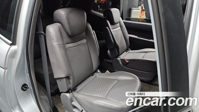 KG Mobility (SsangYong) Korando Turismo 4WD Chateau 9-seater High-roof 2016 — фото 26
