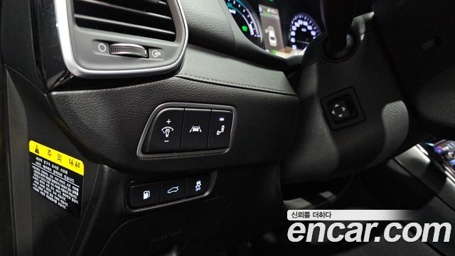 Hyundai Grandeur Hybrid (IG) Exclusive Special 2019 — фото 18