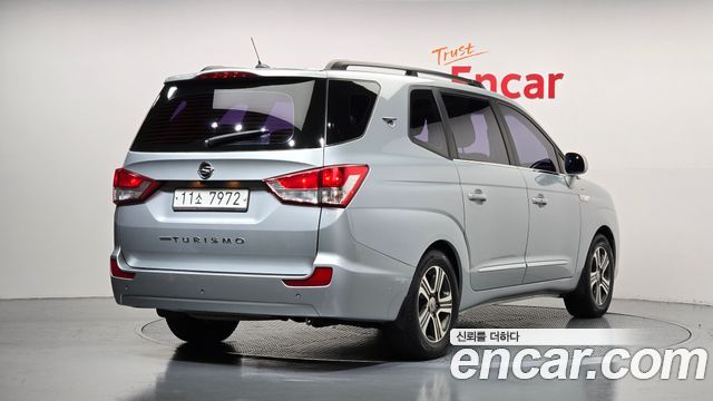 KG Mobility (SsangYong) Korando Turismo 4WD GT 9-seater 2015 — фото 2