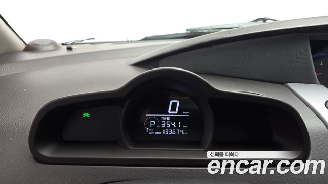 KG Mobility (SsangYong) Korando Turismo 4WD GT 9-seater 2015 — фото 8