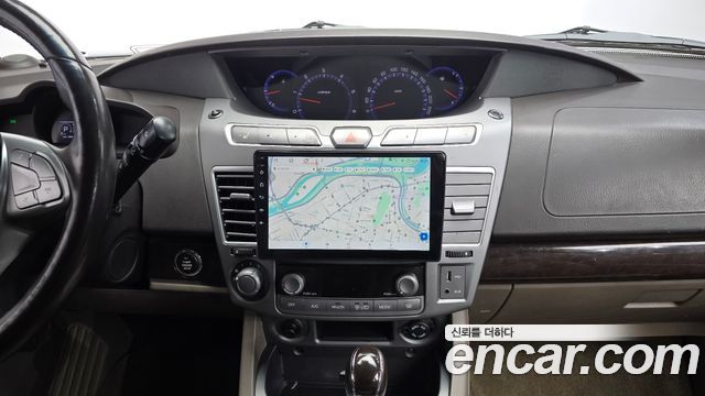KG Mobility (SsangYong) Korando Turismo 4WD GT 9-seater 2015 — фото 13