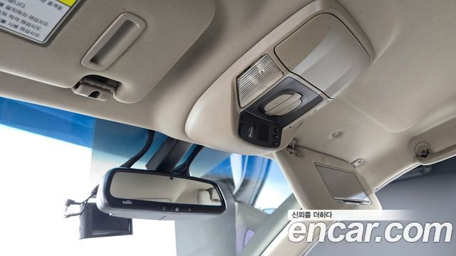 KG Mobility (SsangYong) Korando Turismo 4WD GT 9-seater 2015 — фото 19