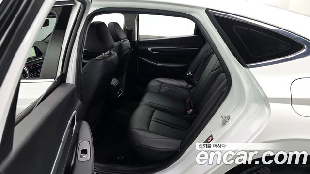 Hyundai Sonata Hybrid (DN8) Premium Plus 2022 — фото 16