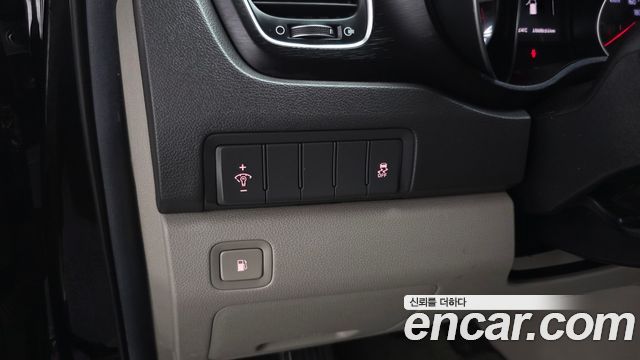 Kia Carnival 9-seater Luxury 2015 — фото 28
