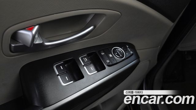Kia Carnival 9-seater Luxury 2015 — фото 30