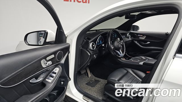 Mercedes-Benz GLC-Class (X253) GCL300 4MATIC Coupe 2023 — фото 10