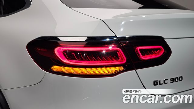Mercedes-Benz GLC-Class (X253) GCL300 4MATIC Coupe 2023 — фото 23