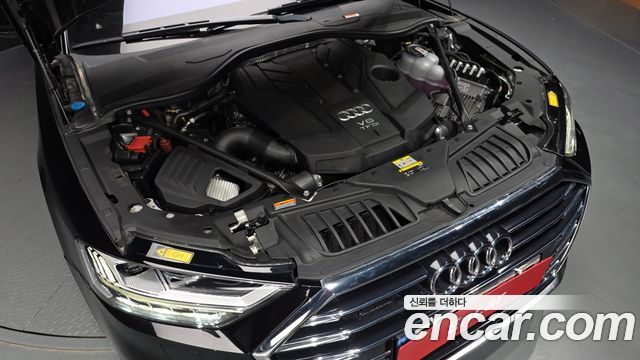 Audi A8 (D5) 55 TFSI Quattro LWB 2021 — фото 6