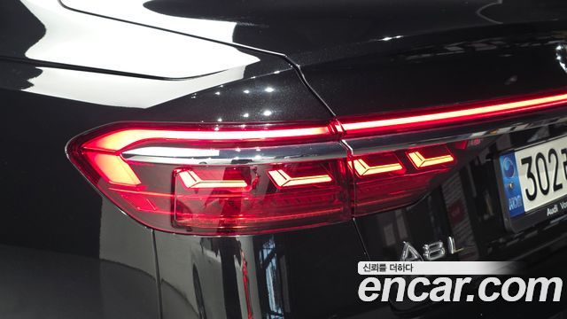 Audi A8 (D5) 55 TFSI Quattro LWB 2021 — фото 23