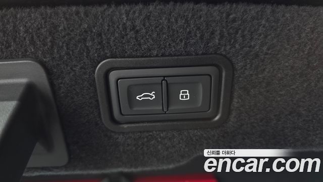 Audi A8 (D5) 55 TFSI Quattro LWB 2021 — фото 27