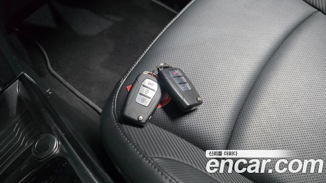 KG Mobility (SsangYong) Very New Tivoli Gasoline 1.5 2WD V3 2022 — фото 15