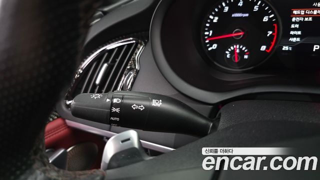 Kia Stinger 3.3 Turbo 2WD GT 2018 — фото 33
