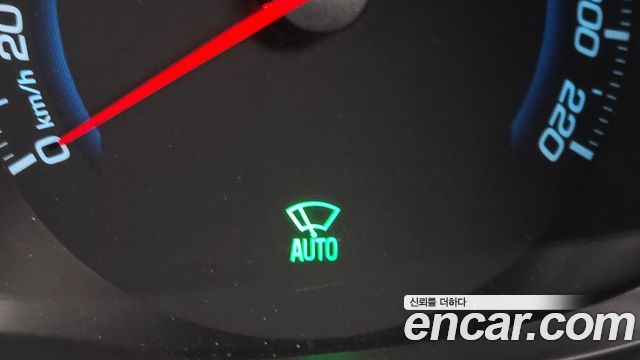Chevrolet Orlando 2.0 Diesel LTZ Premium 2012 — фото 17