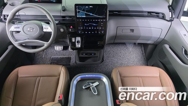 Hyundai Staria L3.5 Lounge 7-Seater Inspiration 2022 — фото 7