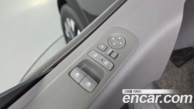 Hyundai Staria L3.5 Lounge 7-Seater Inspiration 2022 — фото 11