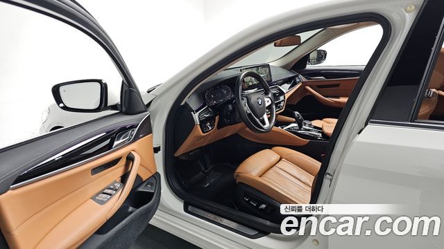 BMW 5 Series (G30) 520i Luxury 2022 — фото 10