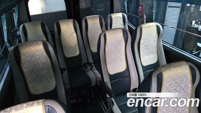 Hyundai Solati 15-seater Luxury 2020 — фото 12