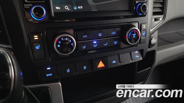 Hyundai Solati 15-seater Luxury 2020 — фото 16