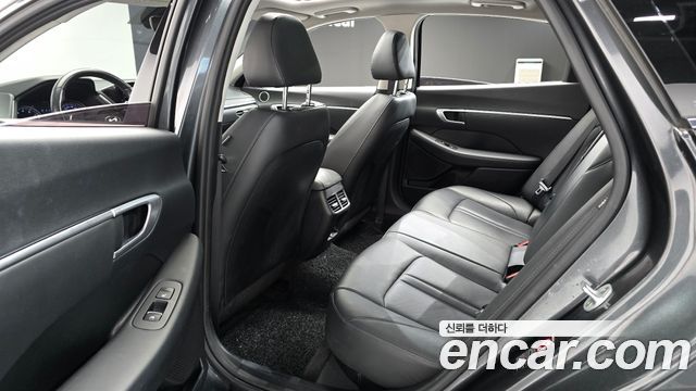 Hyundai Sonata (DN8) 2.0 Premium 2020 — фото 11