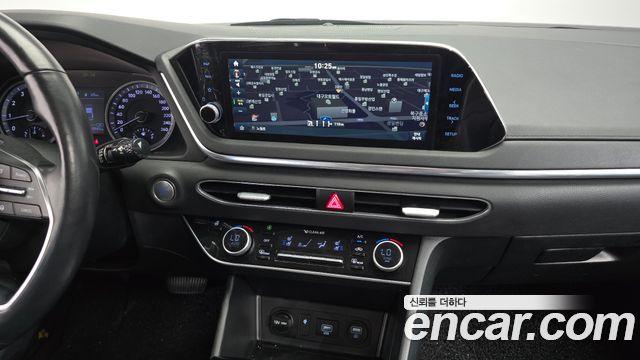 Hyundai Sonata (DN8) 2.0 Premium 2020 — фото 13